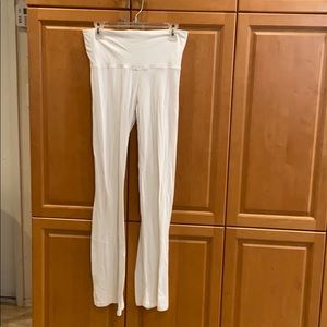 Women’s M white wide bottom leggings